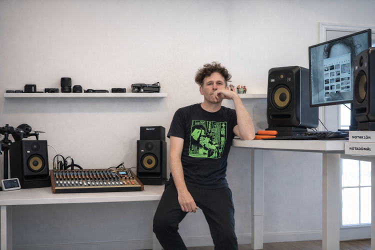 KRK helps Kryz Reid Keep Third Eye Blind Sounding Sharp Online in the Studio and on the Road