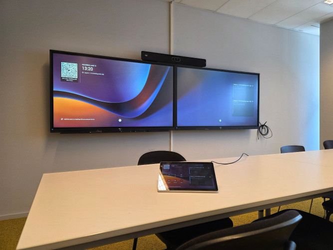 Eindhoven University of Technology relies on  Lightware Taurus UCX