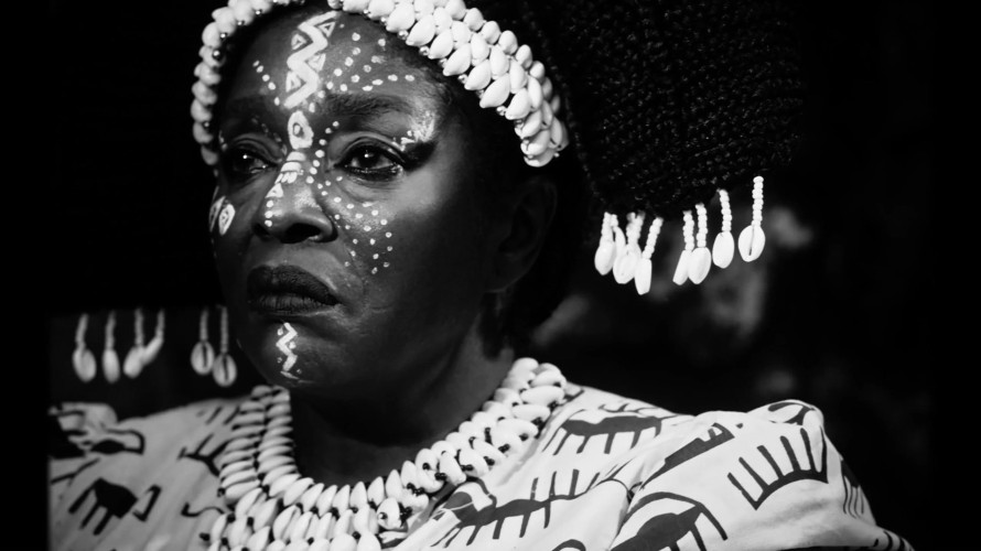 "Mami Wata" Cinematographer Lílis Soares Uses ZEISS CP.3 Lenses to  Capture Depths in Black & White